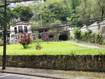 Casa 4Qts, 706,00m², Total do Terreno: 1.766,79m² no oa