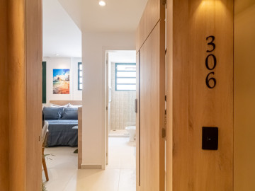 Apartamento mobiliado, reformado, no peixoto - Copacabana